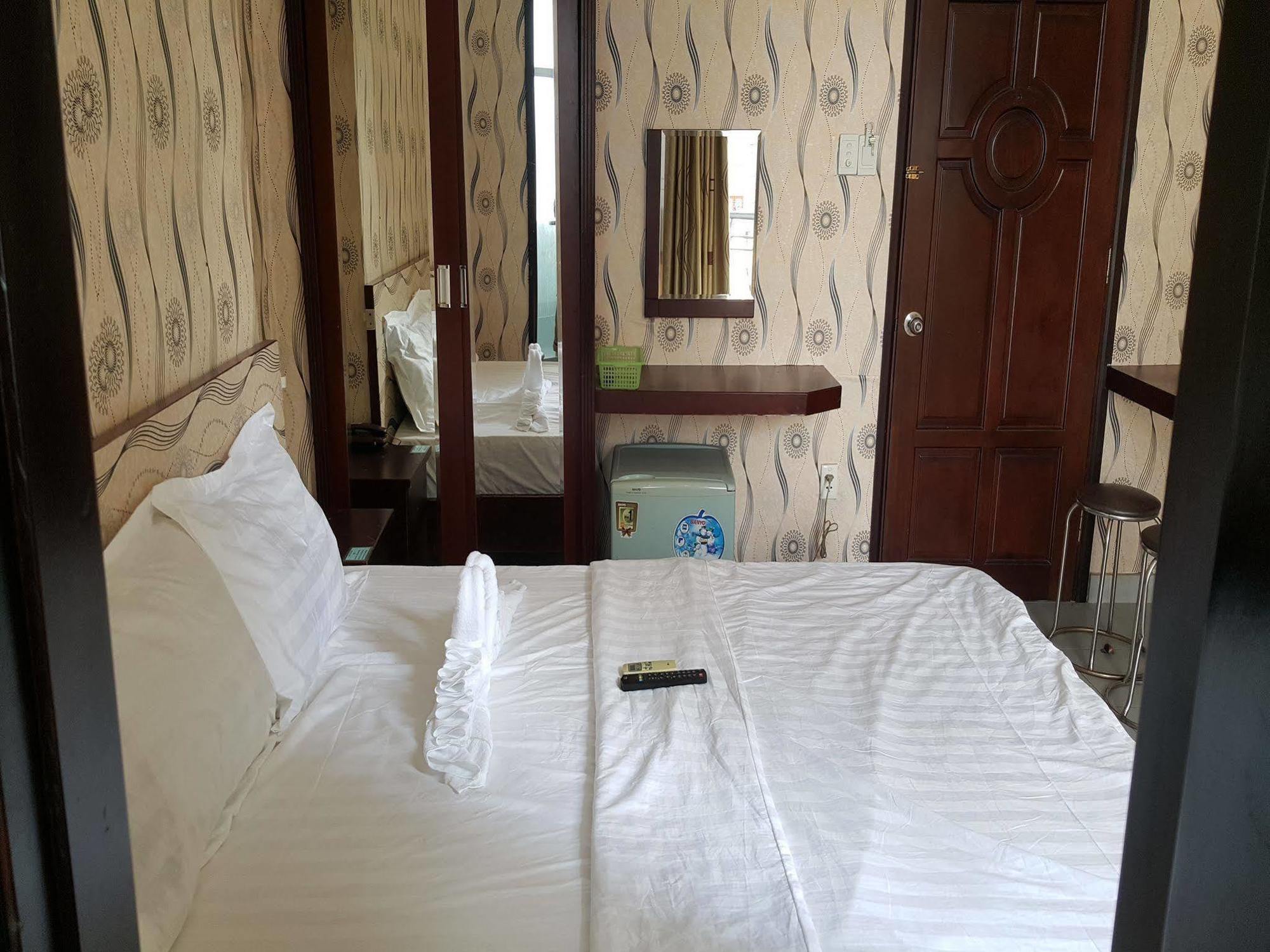 Lucky Hotel Hô Chi Minh-Ville Extérieur photo